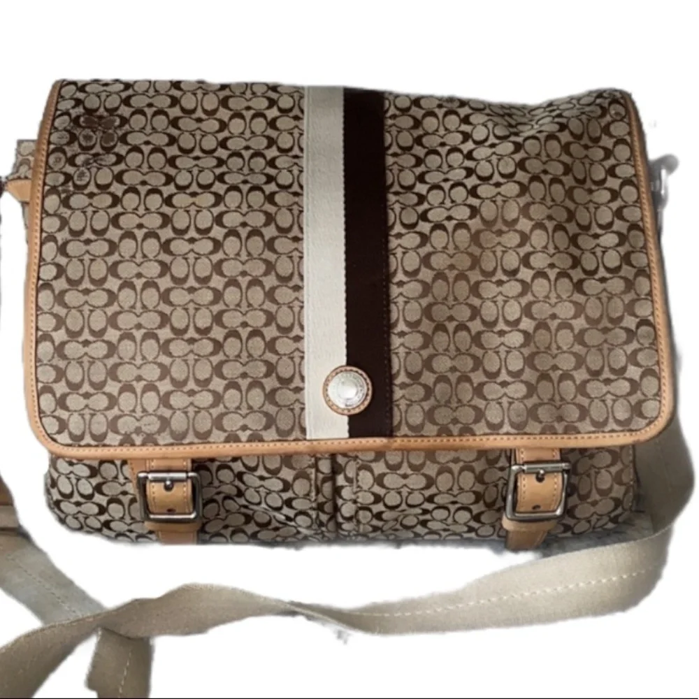 Coach Voyage Signature Messenger Bag